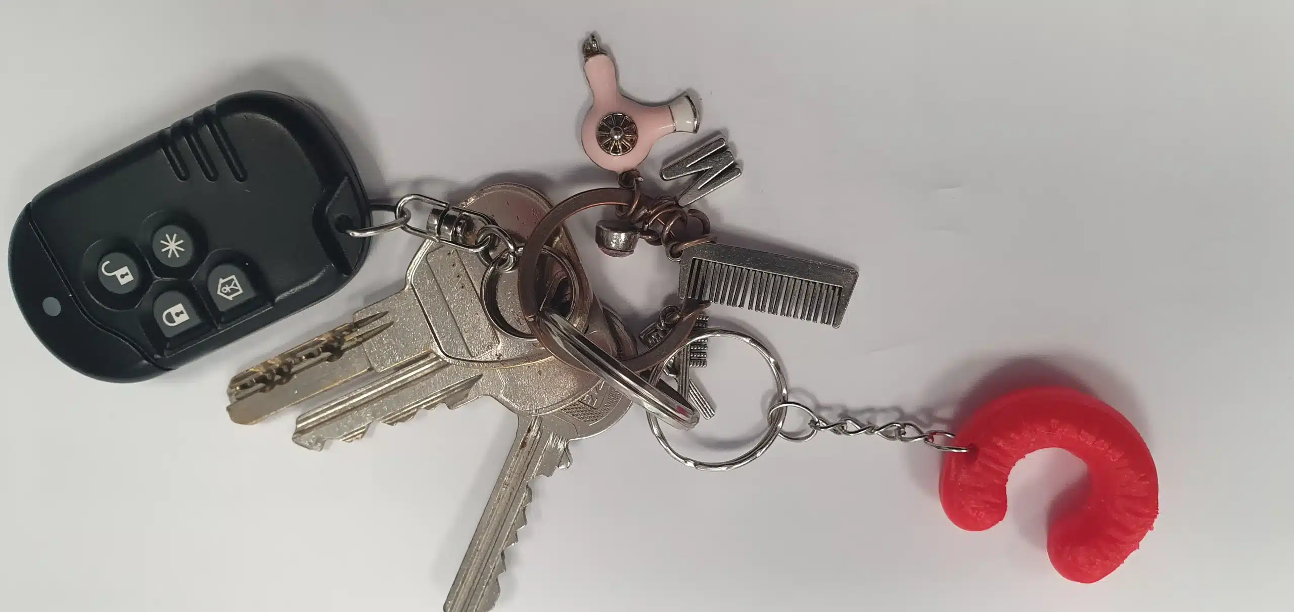 Lire la suite de l'actualité le 26 mai 2026 : trouvé rue de l&rsquo;Orangerie, trousseau de clefs.